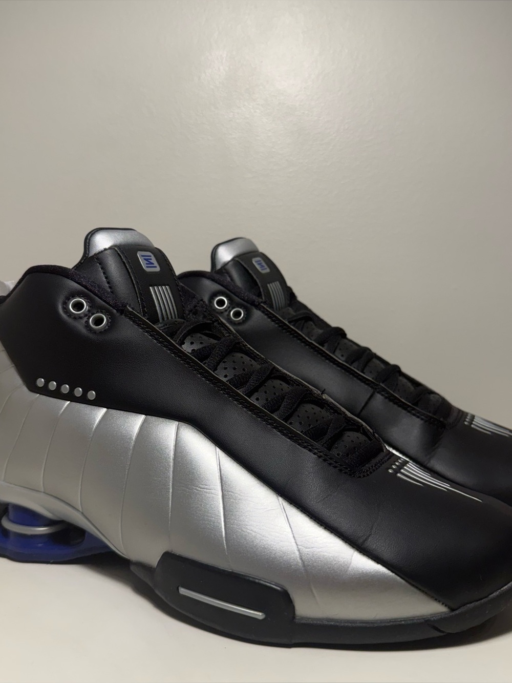 Nike Shox BB4 Retro Blue Black Silver Mens Size 10.5 Athletic Y2K Causal Sneaker